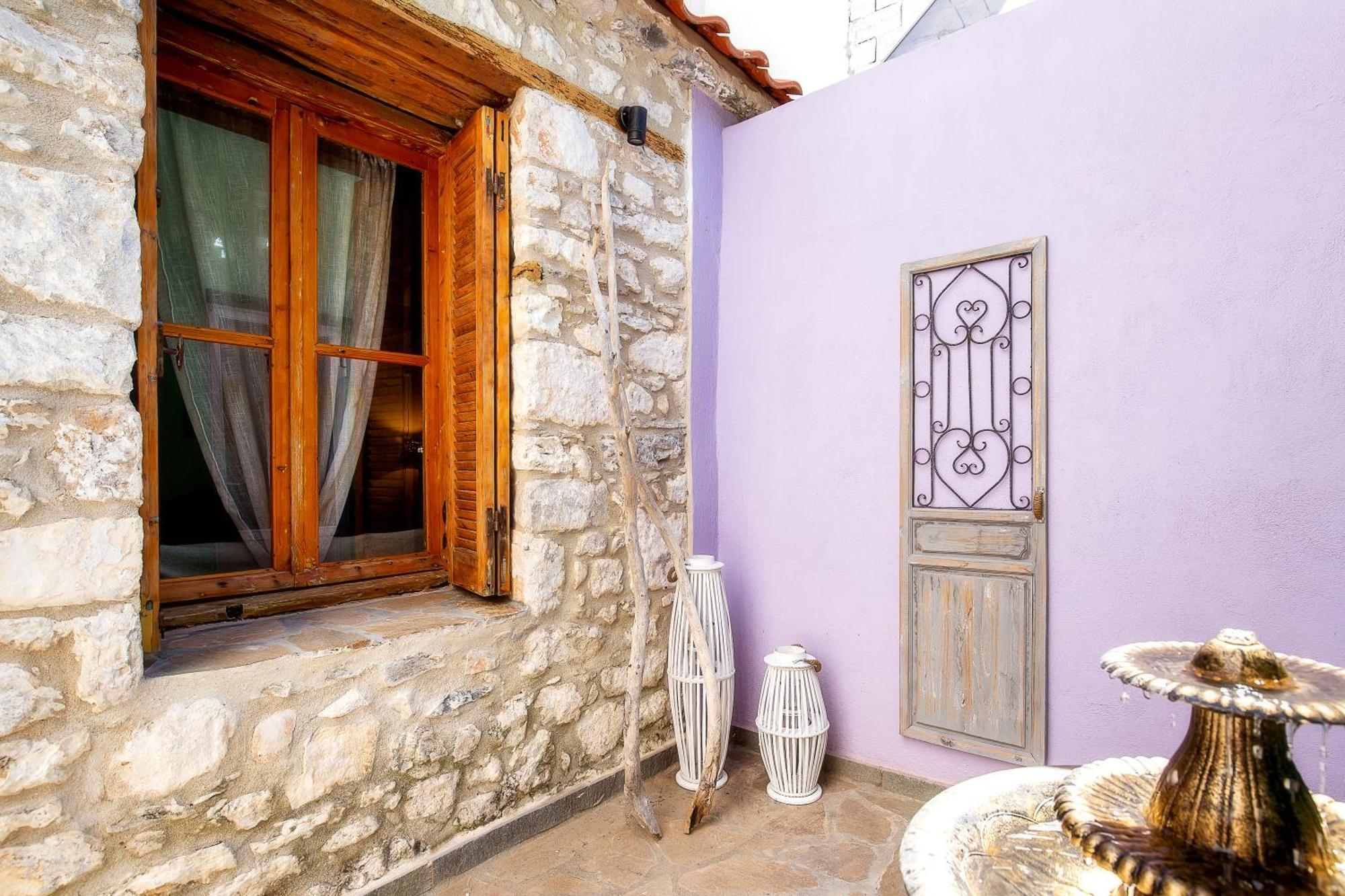 Alifadas 1836 Limenas  Bagian luar foto